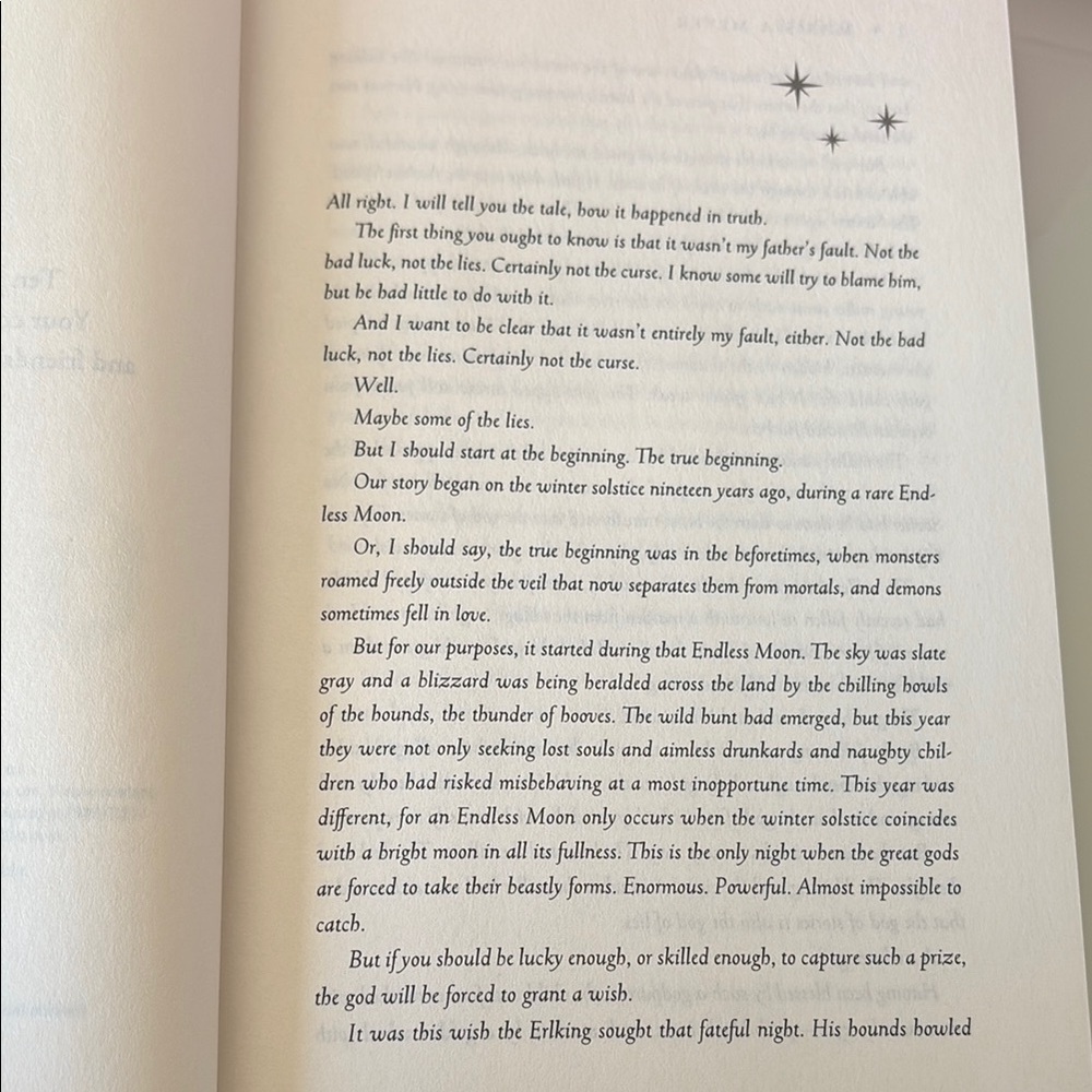 Signed First Edition Gilded Hardcover Book by Marissa Meyer YA fantasy books - Picture 13 of 13